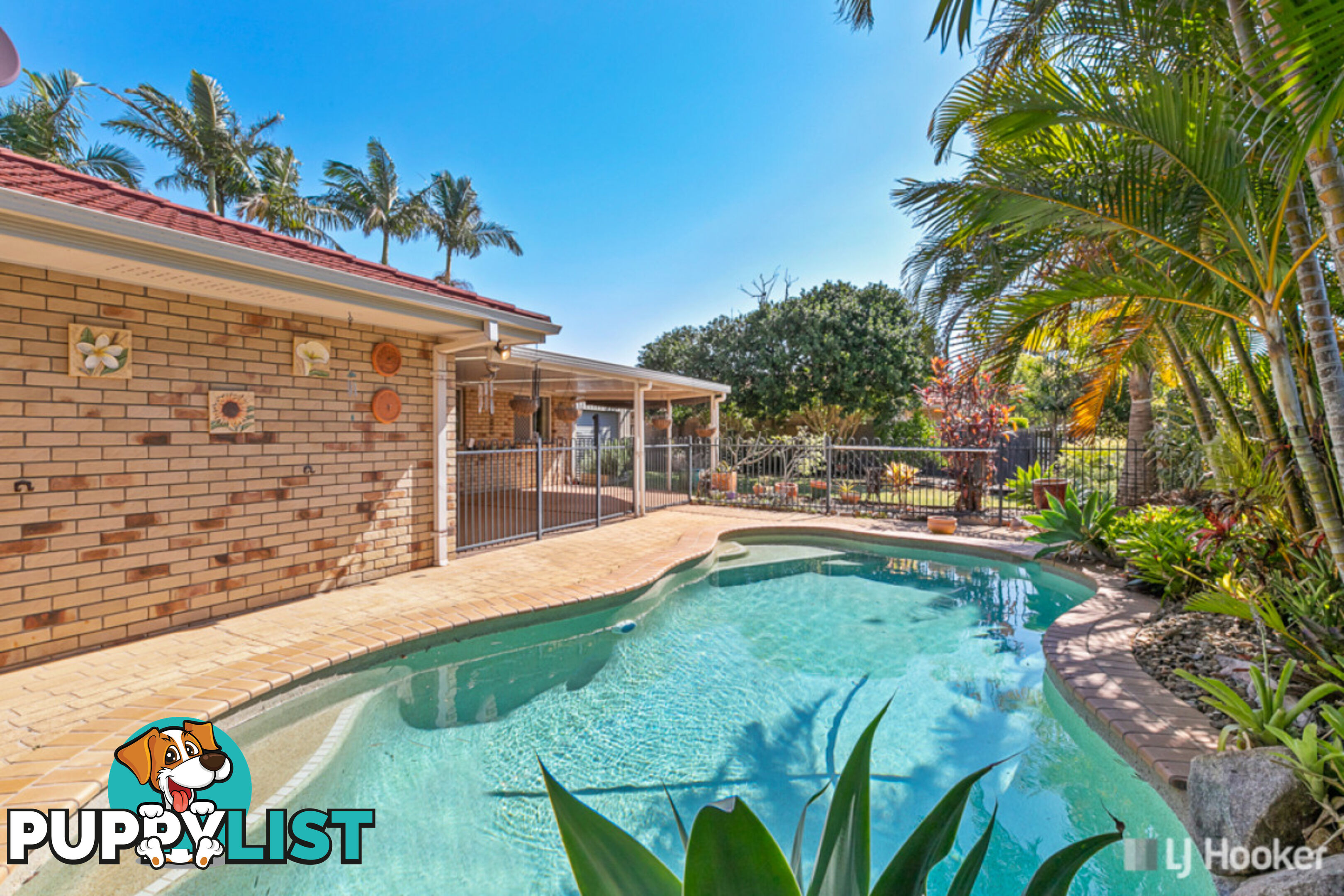 19 Achterberg Place VICTORIA POINT QLD 4165