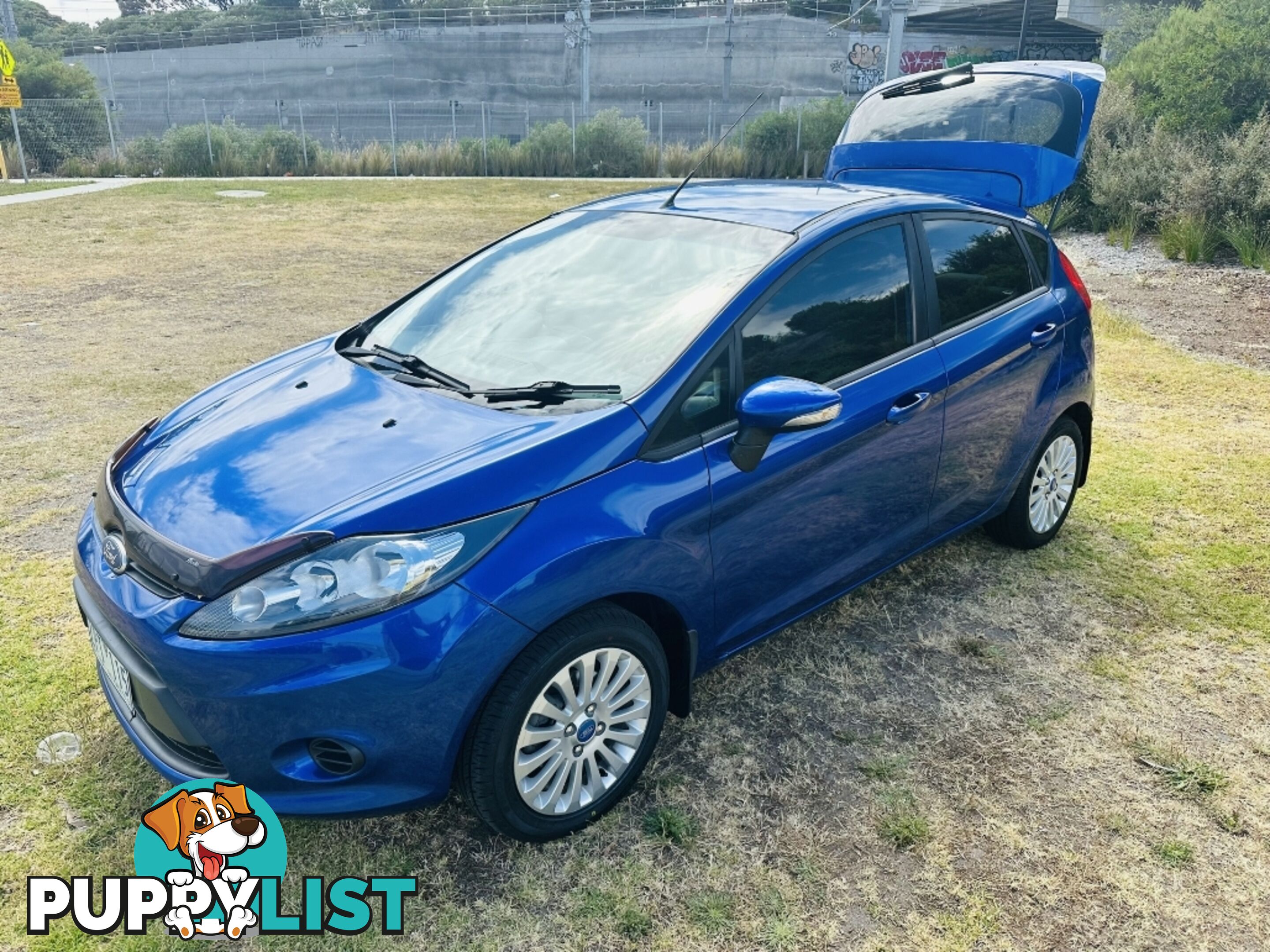 2013  FORD FIESTA LX WT HATCHBACK