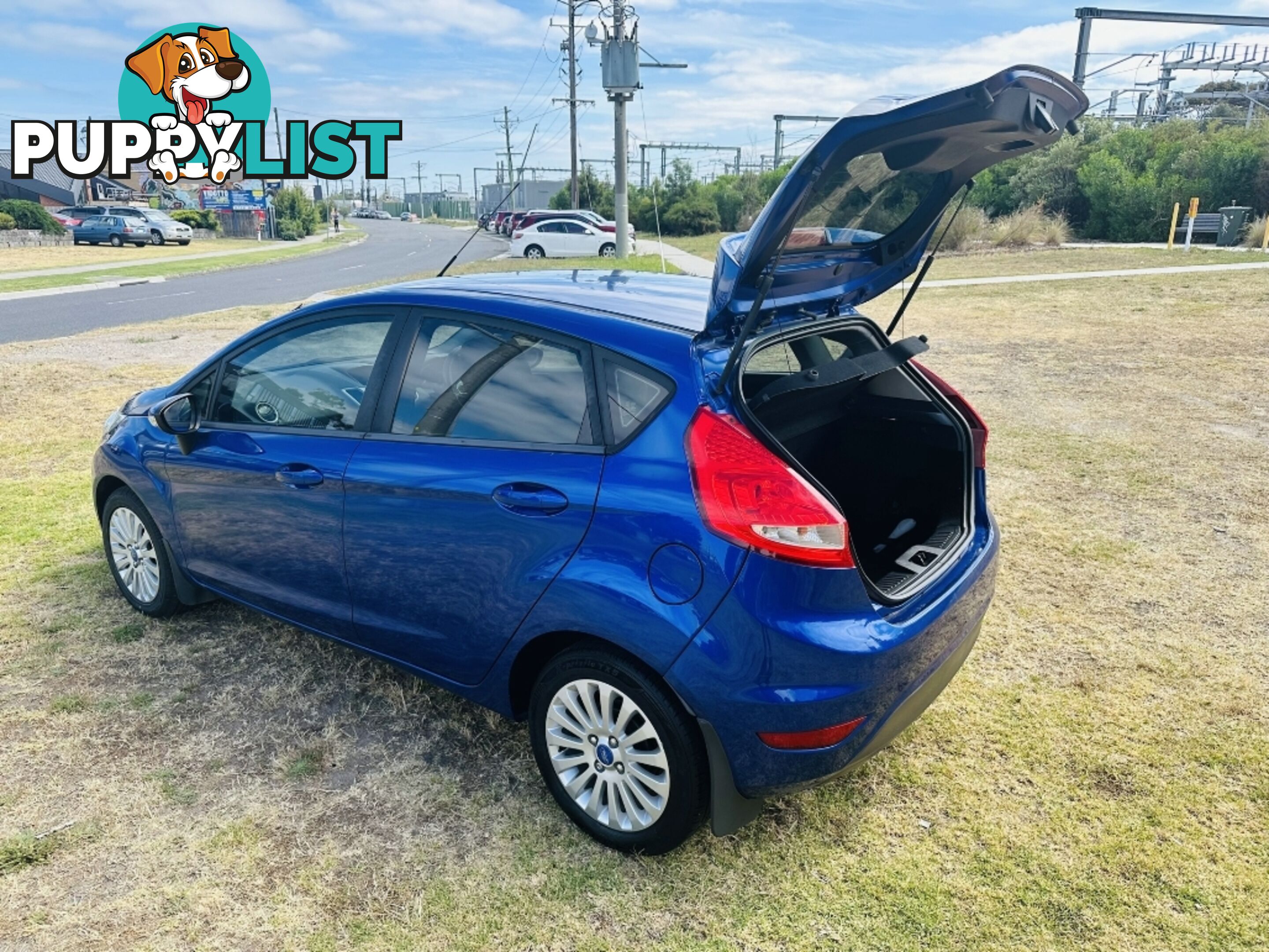 2013  FORD FIESTA LX WT HATCHBACK