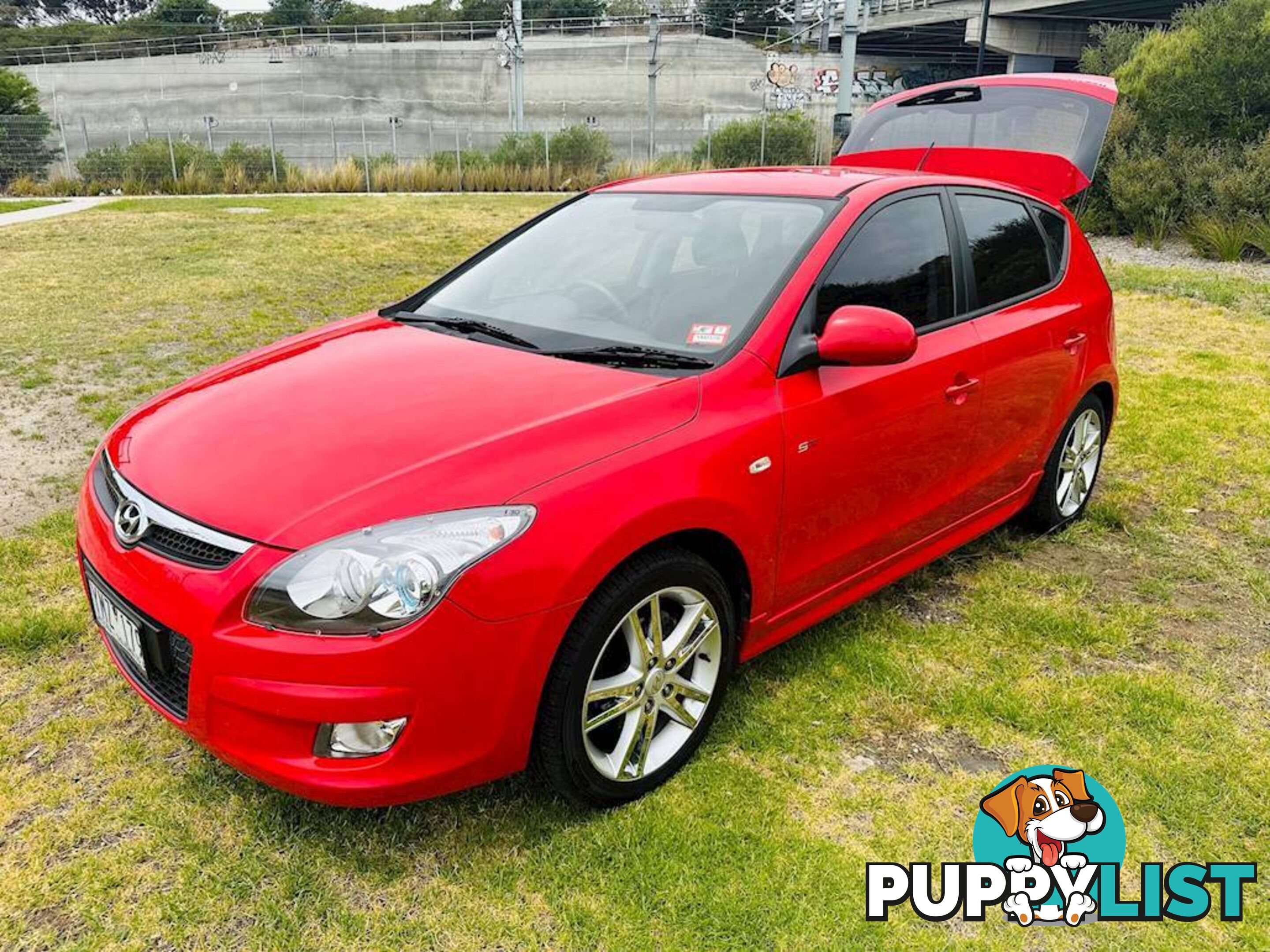 2011  HYUNDAI I30 SR FD MY11 HATCHBACK