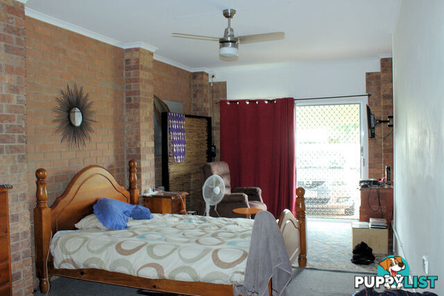 11 Jocelyn Pde Granville QLD 4650