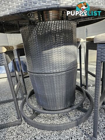 COLDIE 7 Piece Outdoor Bar Setting