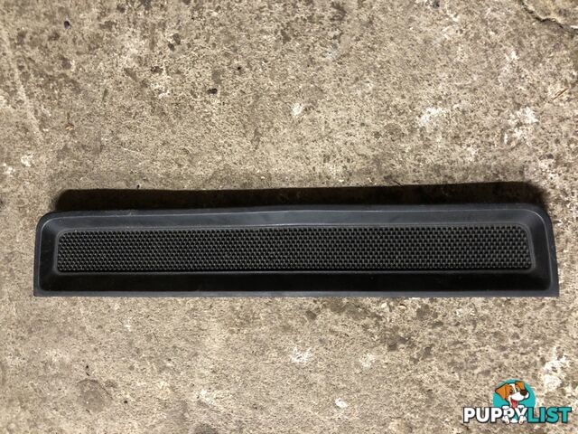 LAND ROVER DISCOVERY 1 TOP DASH RUBBER MATS