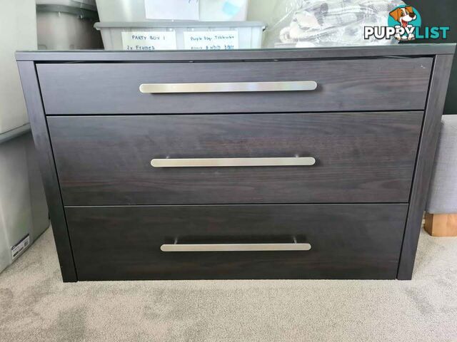 Chest of drawers with glass top | 3 Drawer dresser