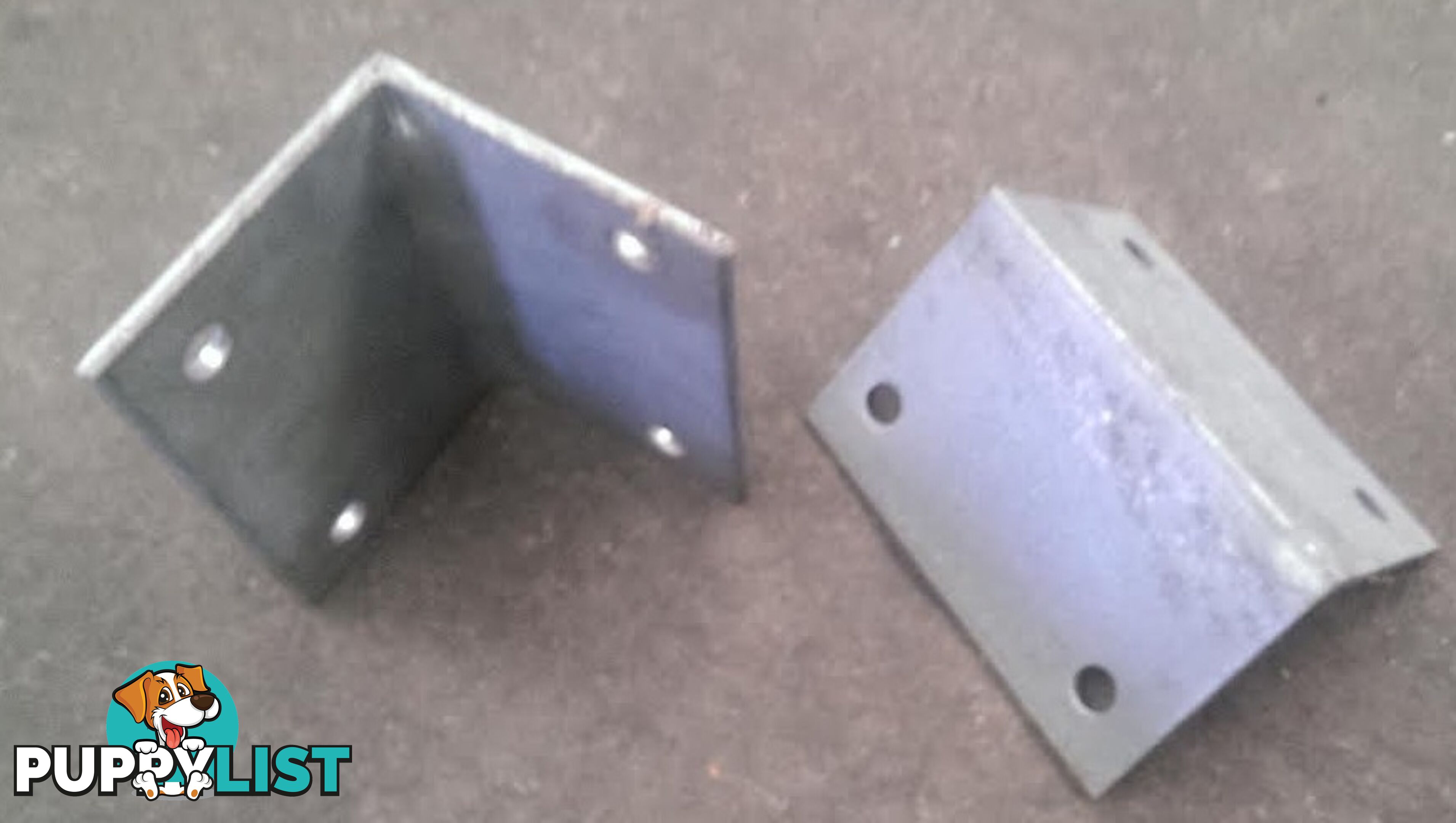 STEEL METAL BASE PLATE 100x100X5MM PUNCHED WITH 4x14mm HOLES