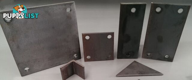 STEEL METAL BASE PLATE 100x100X5MM PUNCHED WITH 4x14mm HOLES