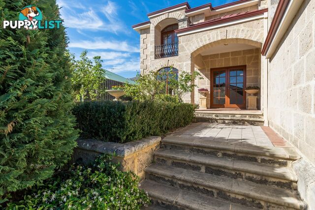 3 Greenberry Close MOUNT CLAREMONT WA 6010