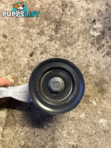 landrover discovery 2 td5 drive belt idler pulley