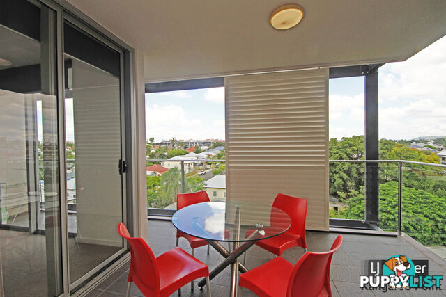 601/159 Logan Road WOOLLOONGABBA QLD 4102