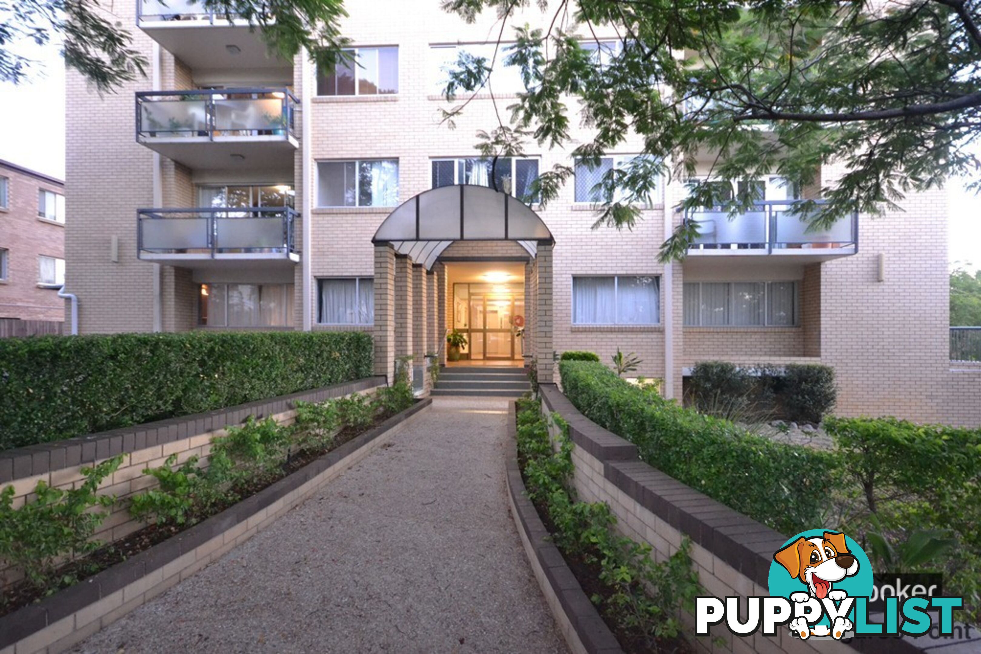 8/1 Lomond Terrace EAST BRISBANE QLD 4169