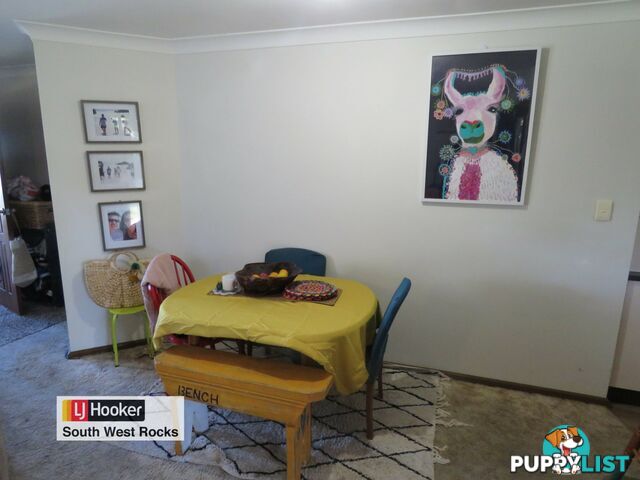 25 Bruce Field Street SOUTH WEST ROCKS NSW 2431