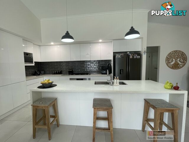 46 Keith Andrews Avenue SOUTH WEST ROCKS NSW 2431