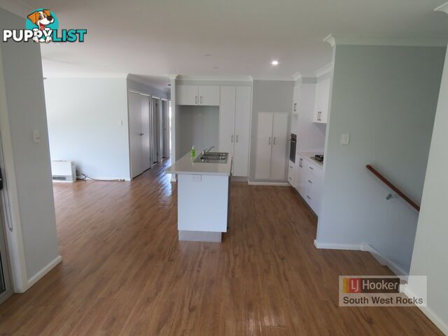 11 Rippon Place SOUTH WEST ROCKS NSW 2431