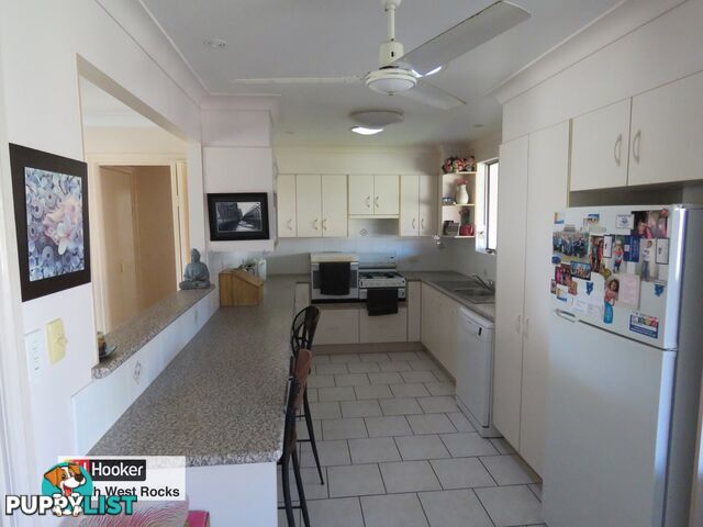 4 Bruce Field Street SOUTH WEST ROCKS NSW 2431