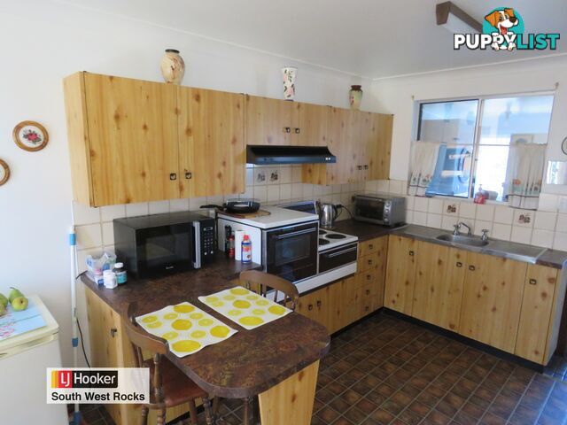 4 Bruce Field Street SOUTH WEST ROCKS NSW 2431