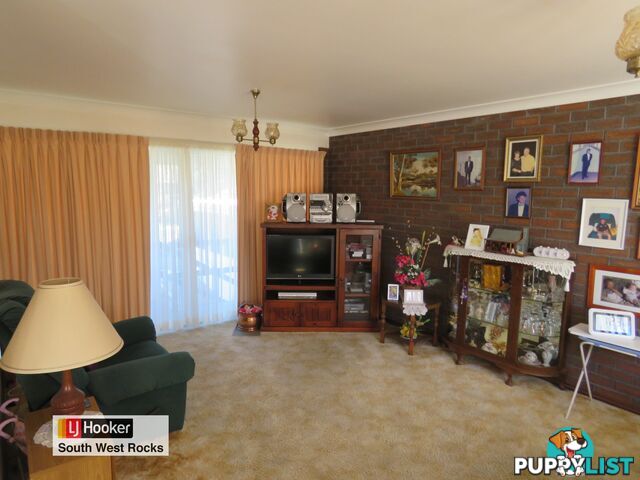 4 Bruce Field Street SOUTH WEST ROCKS NSW 2431