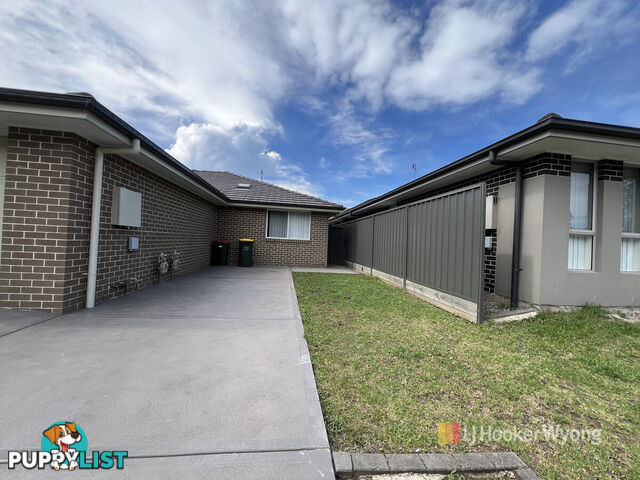 84a Clinton Way HAMLYN TERRACE NSW 2259