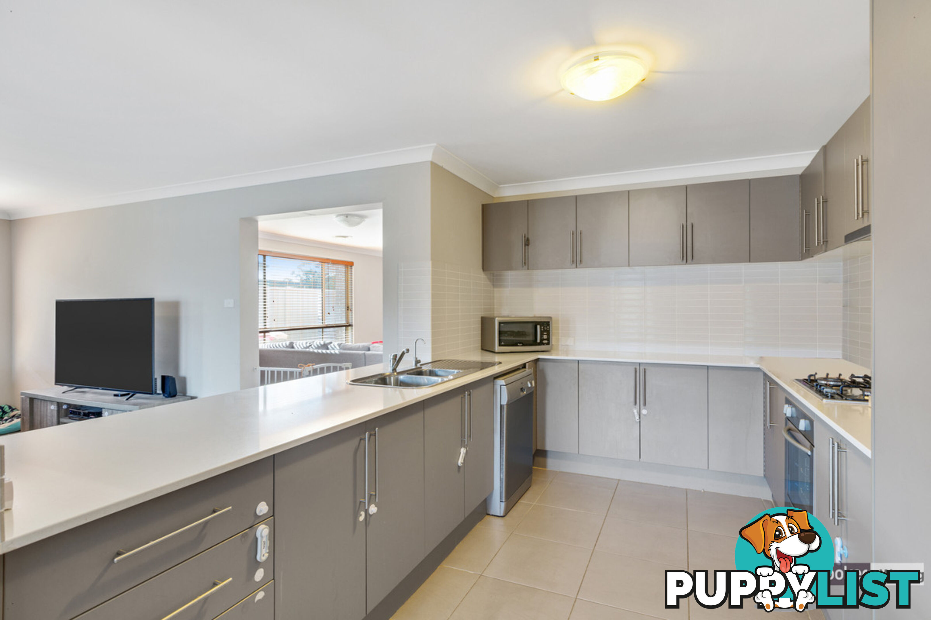 30 Wakool Crescent WOONGARRAH NSW 2259