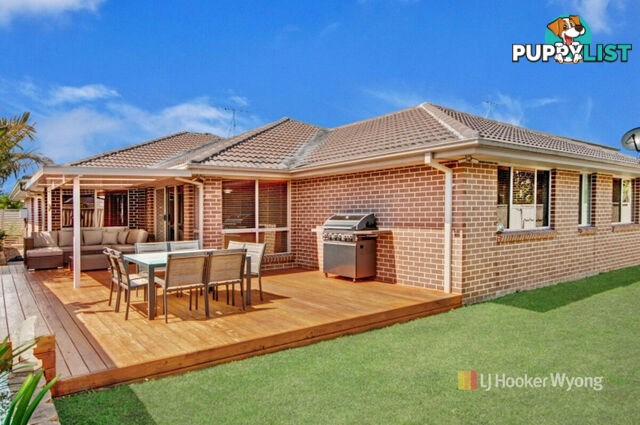 11 Capri Close WOONGARRAH NSW 2259