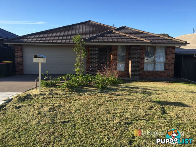 11 Frank Street WADALBA NSW 2259