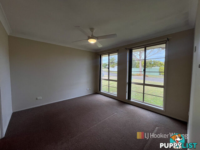14 Sterling Way HAMLYN TERRACE NSW 2259