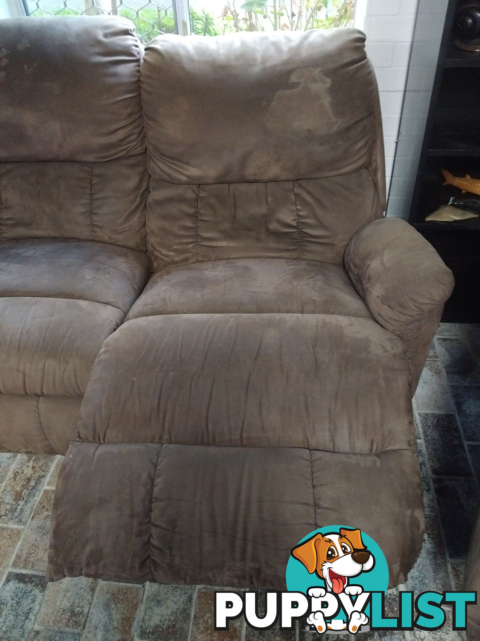 Lounge Suite Recliners