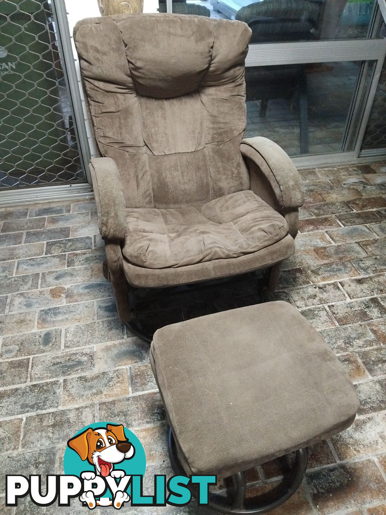 Lounge Suite Recliners