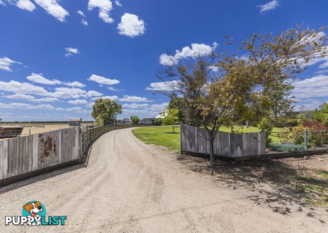 86 Lake Road WOORINEN SOUTH VIC 3588