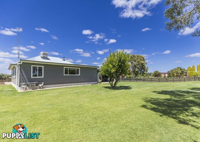 86 Lake Road WOORINEN SOUTH VIC 3588