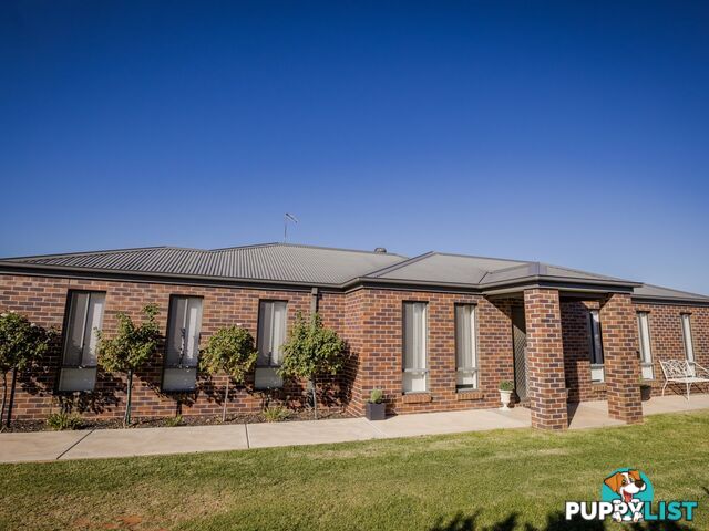 Unit 1/37A Pye Street SWAN HILL VIC 3585