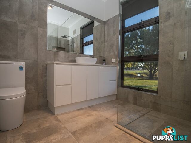 36 Bombardieri Lane SWAN HILL VIC 3585