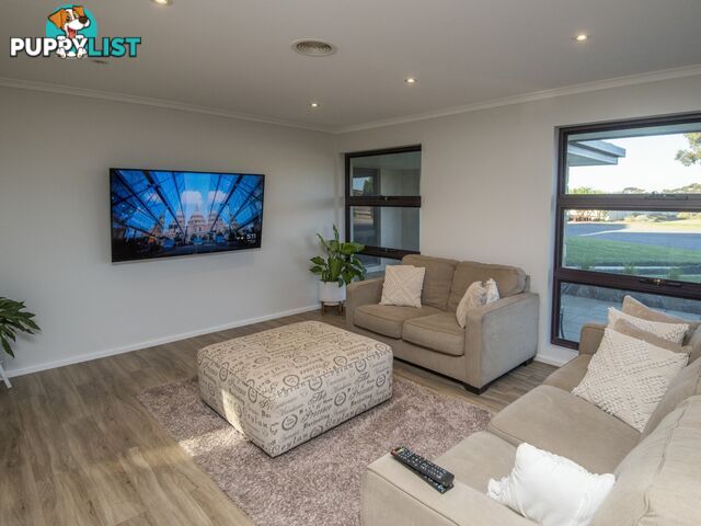 36 Bombardieri Lane SWAN HILL VIC 3585