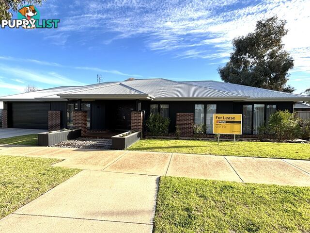 23 Boobialla Drive SWAN HILL VIC 3585