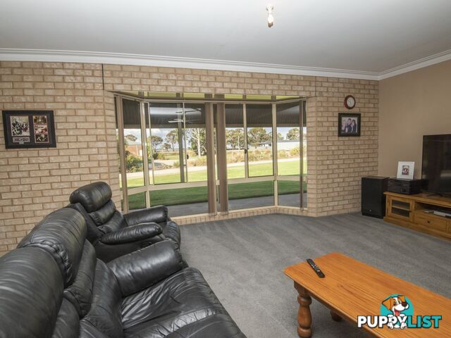 11 Lakeside Drive LAKE BOGA VIC 3584