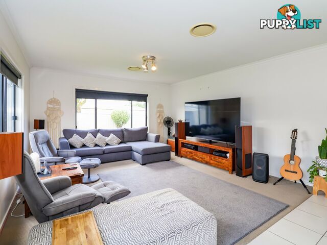 2 Dundas Lane SWAN HILL VIC 3585