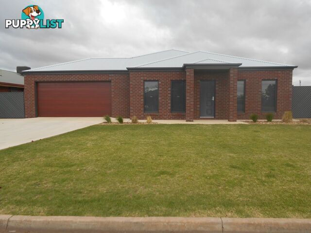 25 Adams Road SWAN HILL VIC 3585