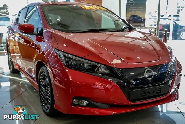 2023 NISSAN LEAF  ZE1 HATCH
