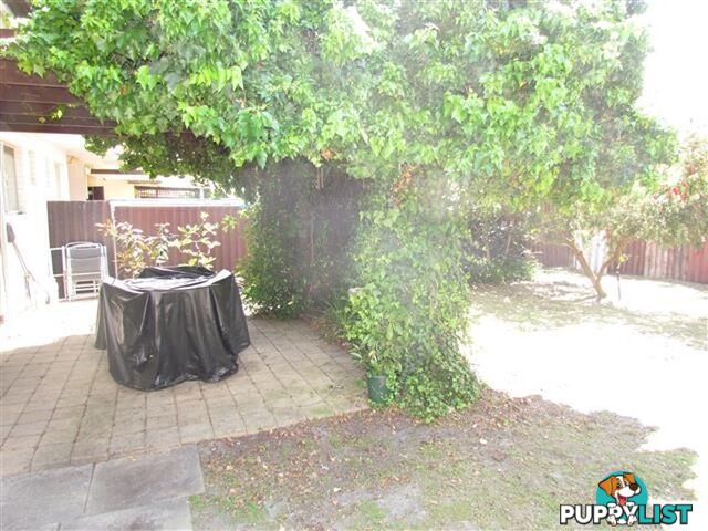 9/19 Freesia Way WILLETTON WA 6155