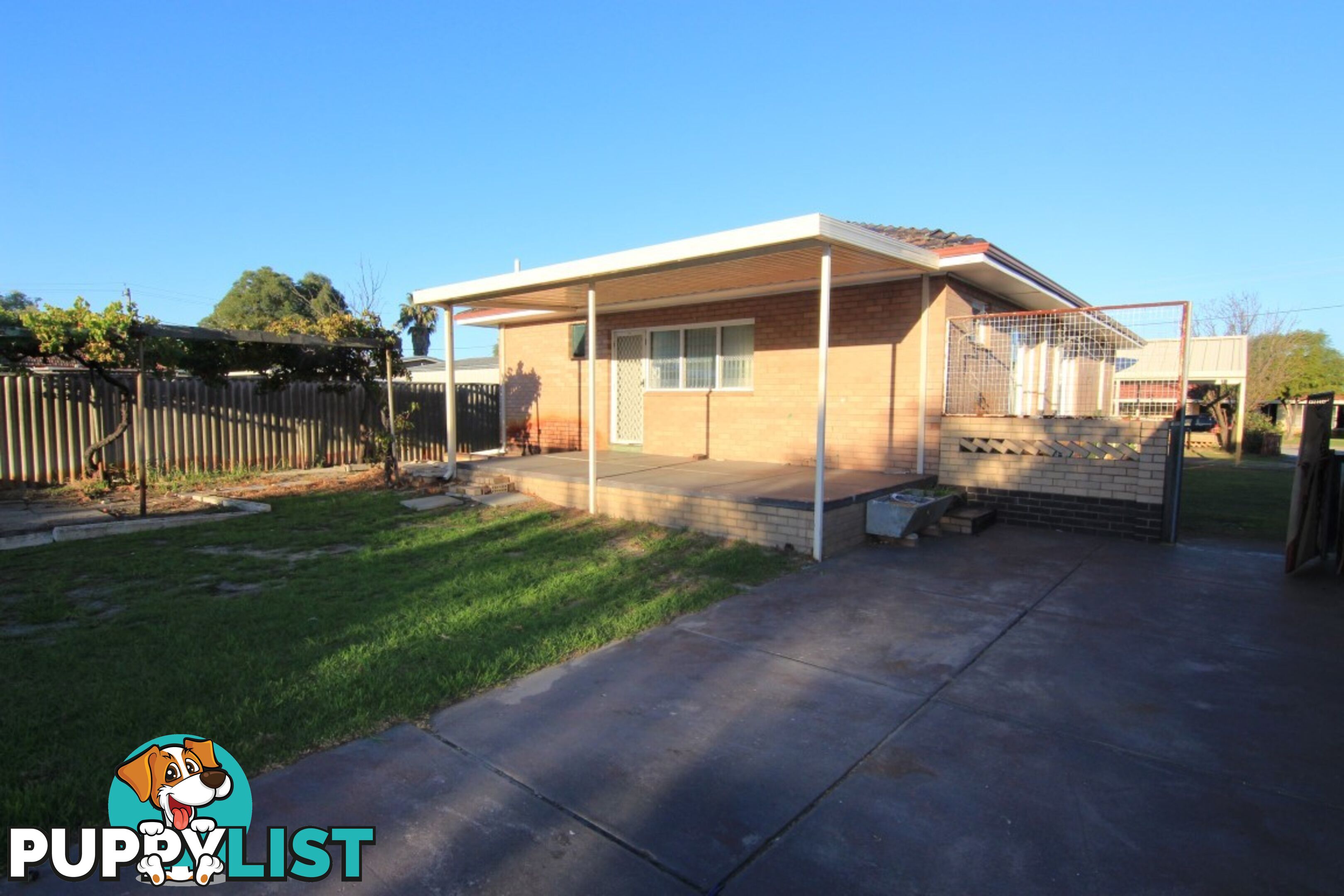 24 Wellington Street QUEENS PARK WA 6107