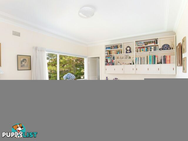 10 Gardere Avenue CURL CURL NSW 2096