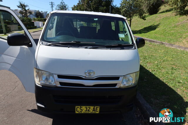 2013 Toyota Hiace Van Automatic