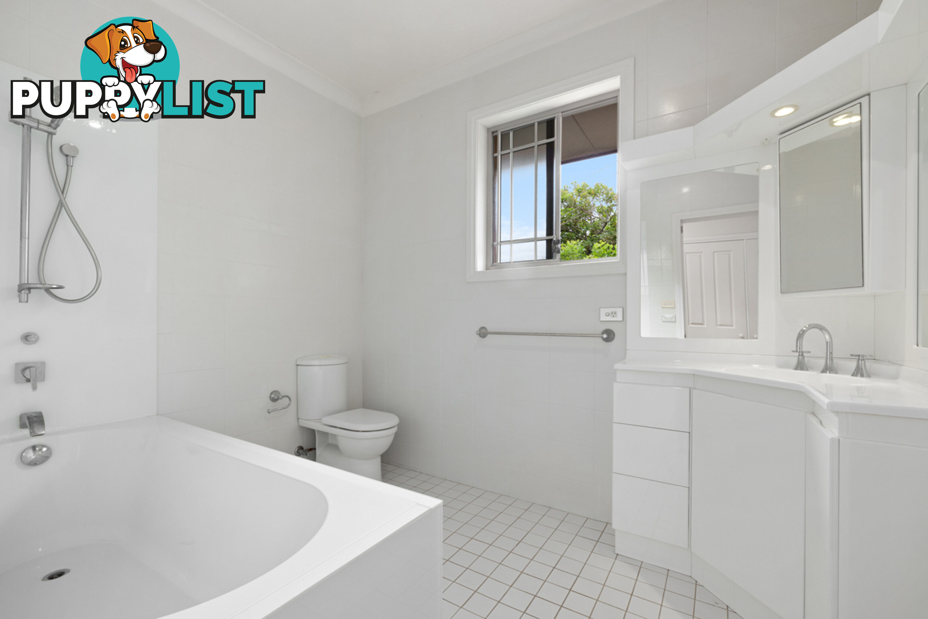 1A Hillcrest Avenue MONA VALE NSW 2103