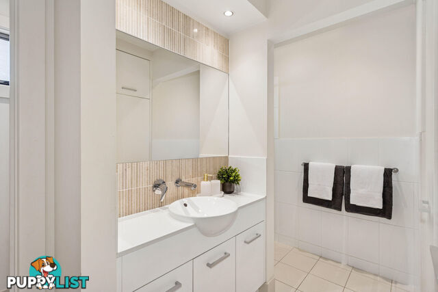 4 Bimini Crescent MAWSON LAKES SA 5095