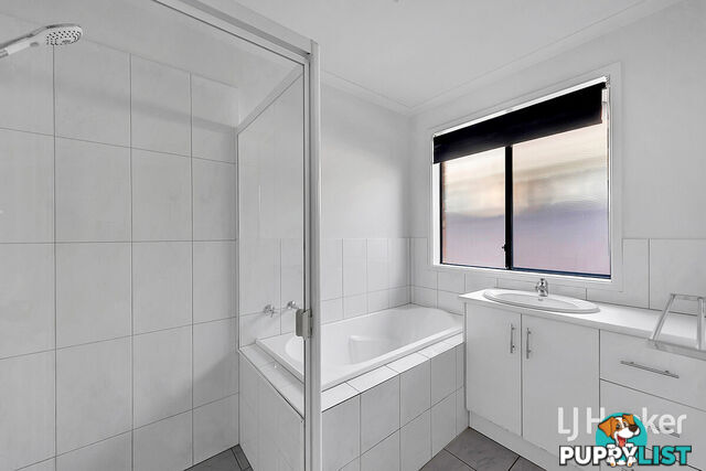 4 Eva Road MUNNO PARA WEST SA 5115