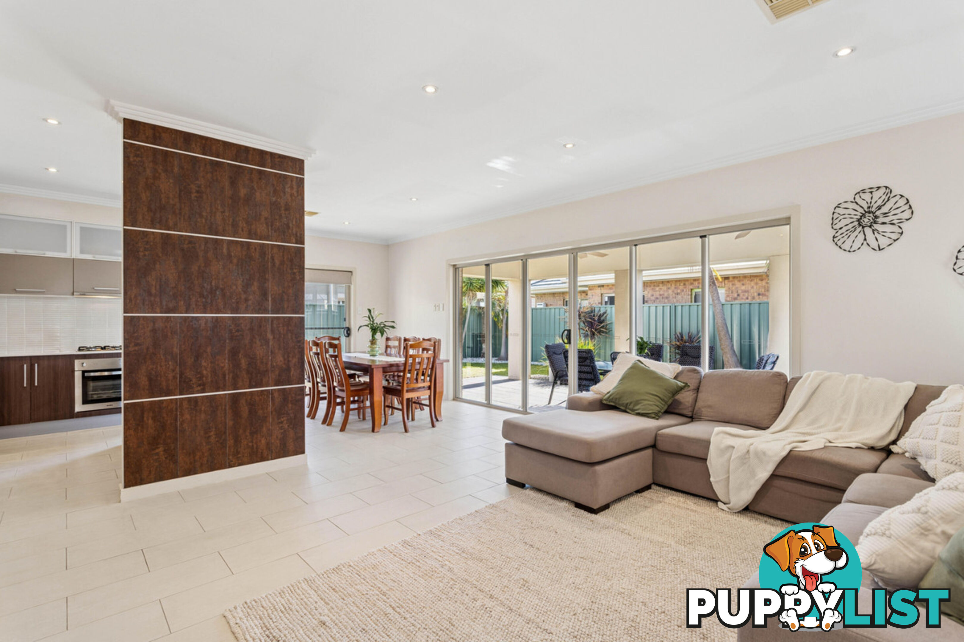 44 Hindmarsh Circuit MAWSON LAKES SA 5095