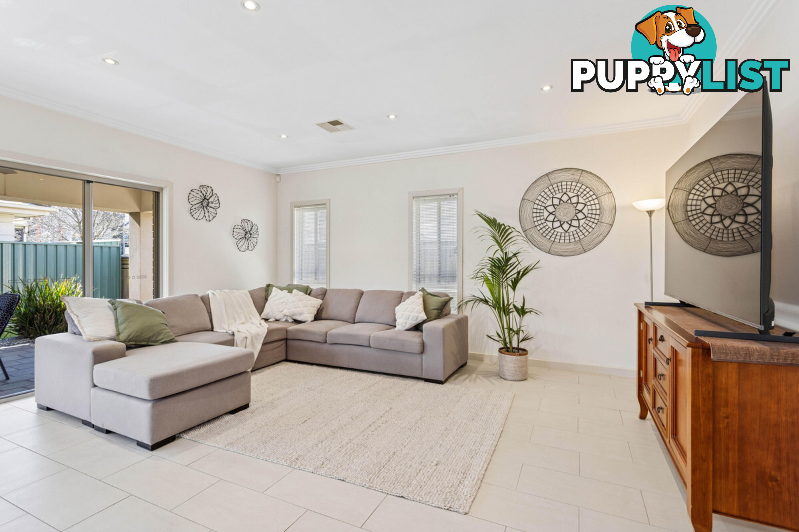 44 Hindmarsh Circuit MAWSON LAKES SA 5095