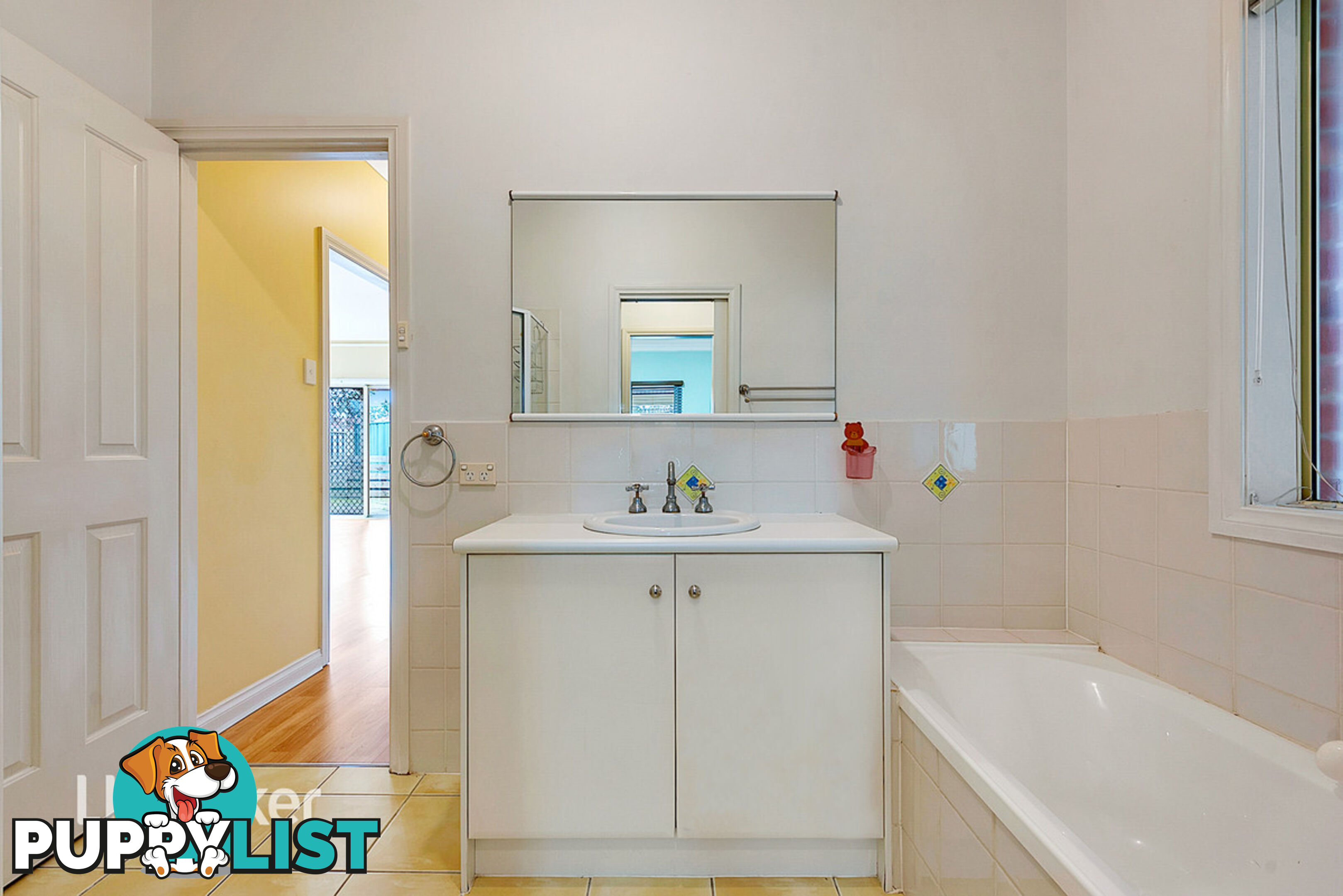 2 Elder Circuit MAWSON LAKES SA 5095