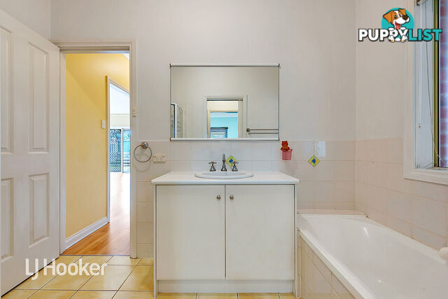 2 Elder Circuit MAWSON LAKES SA 5095