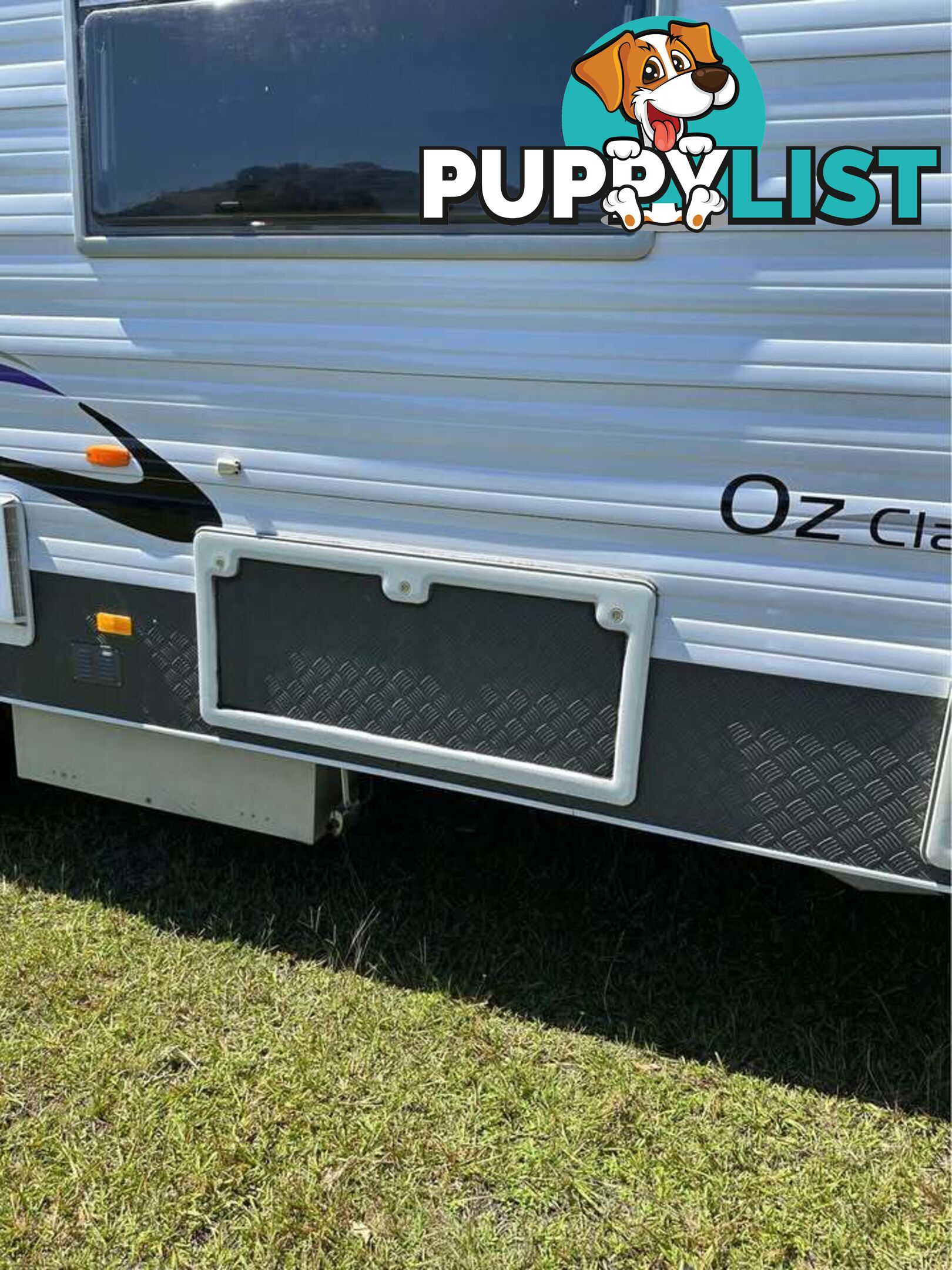Spacious, perfectly maintained 2012 New Age OZ CLASSIC
