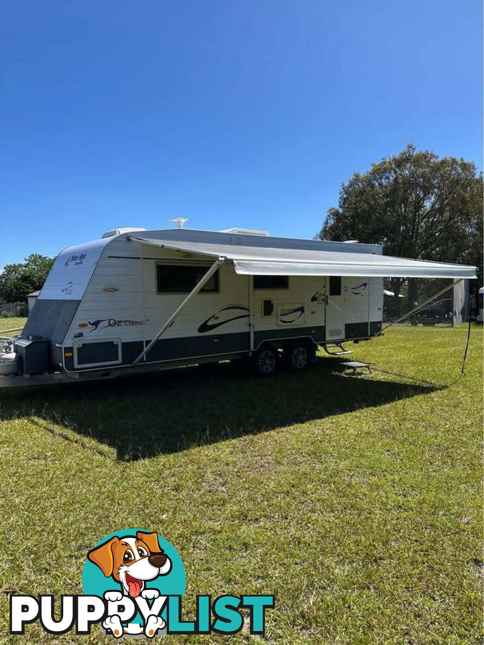 Spacious, perfectly maintained 2012 New Age OZ CLASSIC